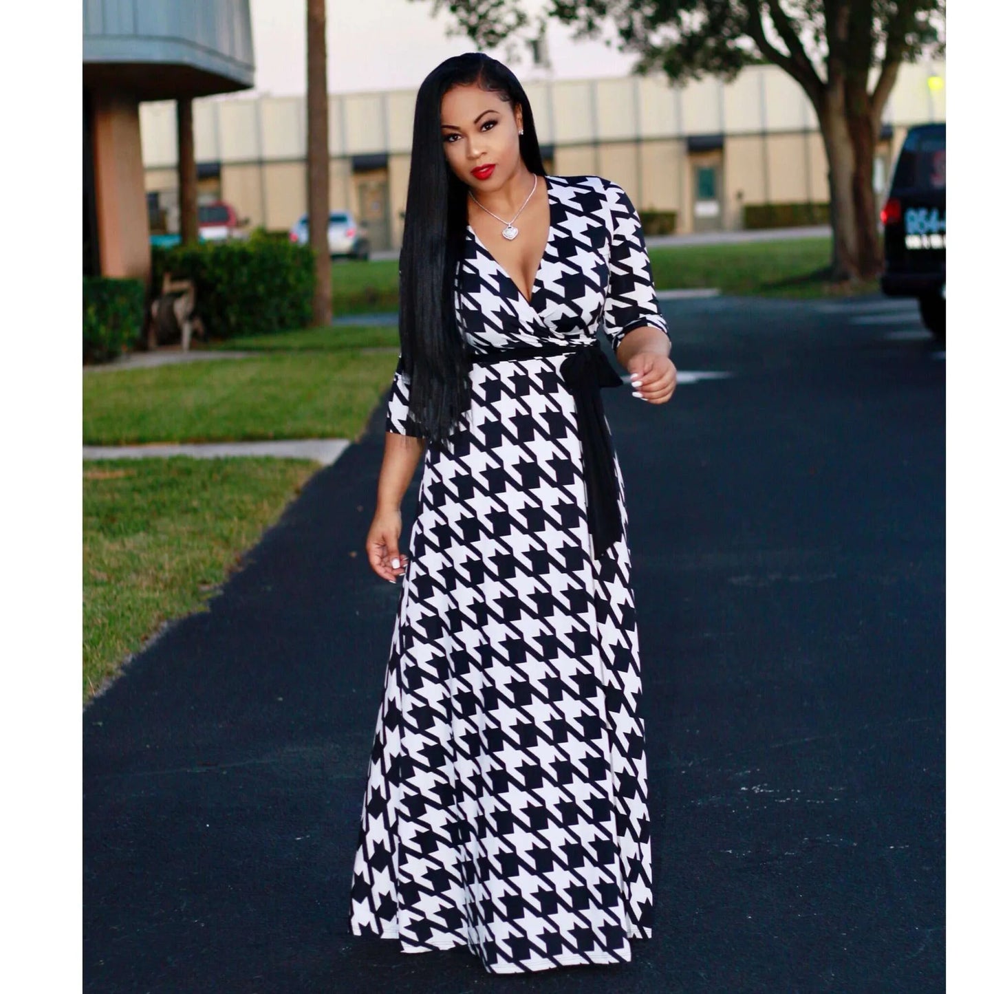 πΈ Boho Floral Maxi Dress β V-Neck, 3/4 Sleeve & Beachy Elegance