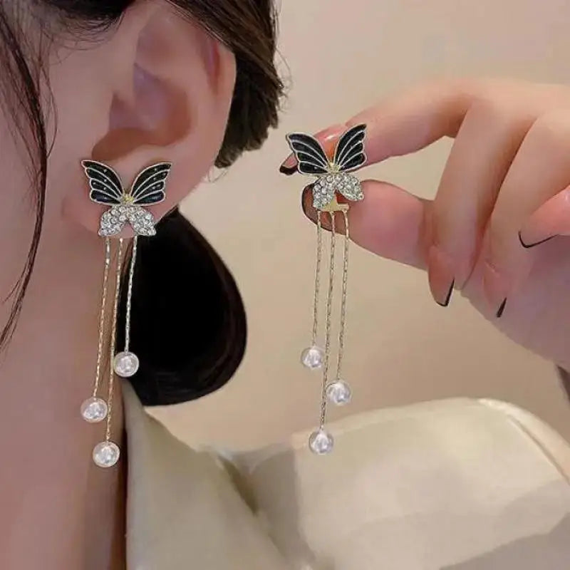Elegant Butterfly Tassel Earrings – 925 Silver Sparkle