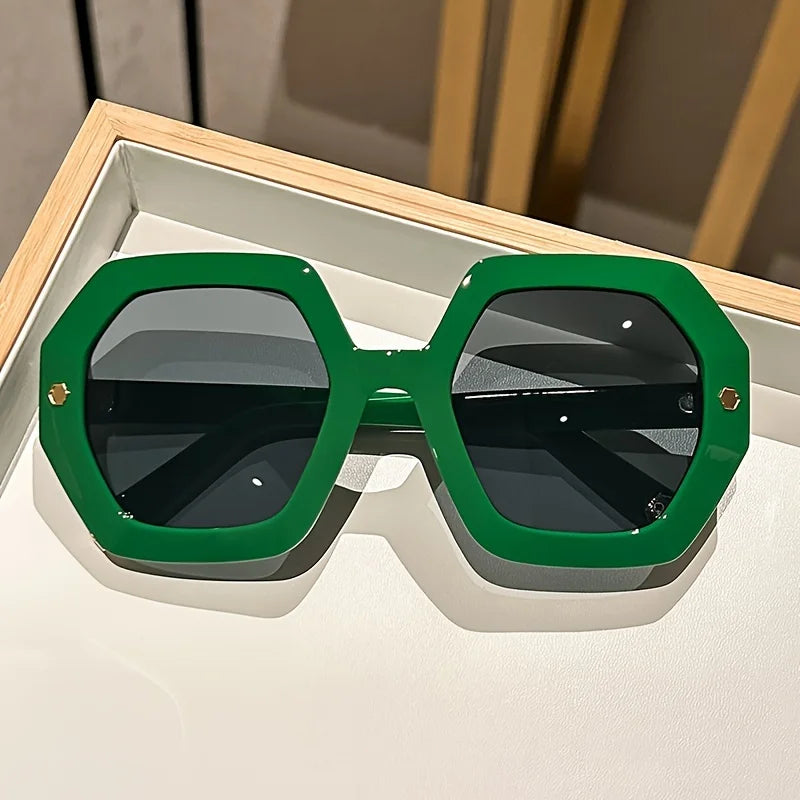 FacetGlow Eyewear