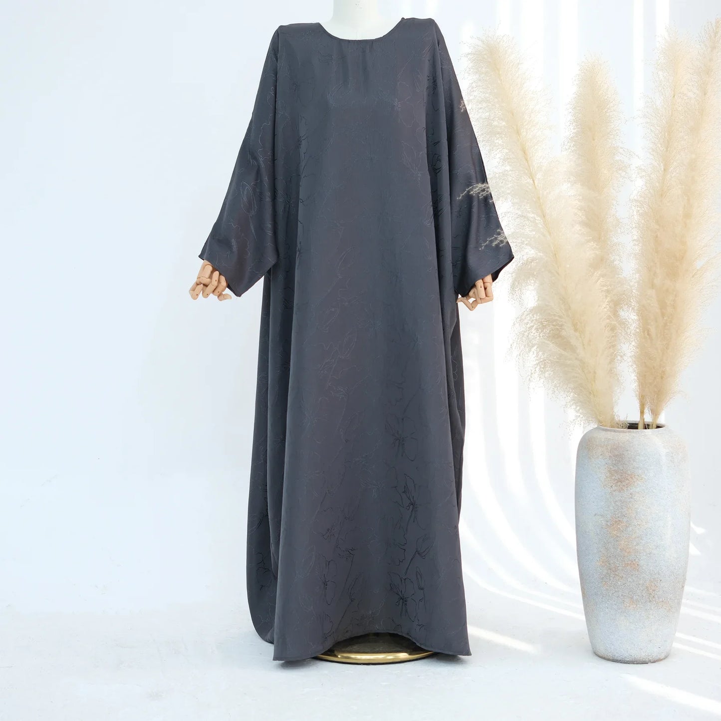 Luxury Muslim Outfit – Ramadan & Eid Kaftan Dress Set