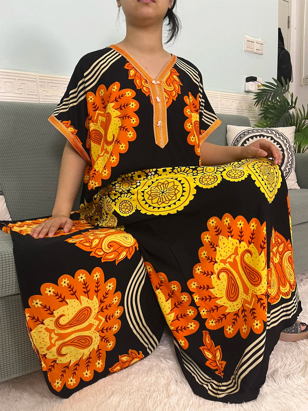 🌸 2024 Cotton Printed Caftan with Headscarf – Elegant & Effortless