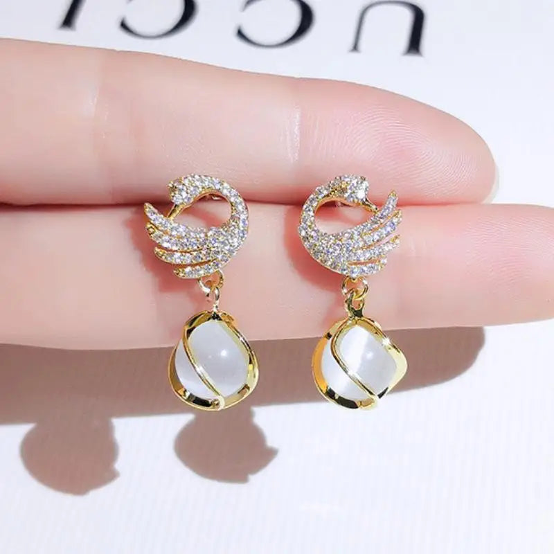 Elegant Butterfly Tassel Earrings – 925 Silver Sparkle